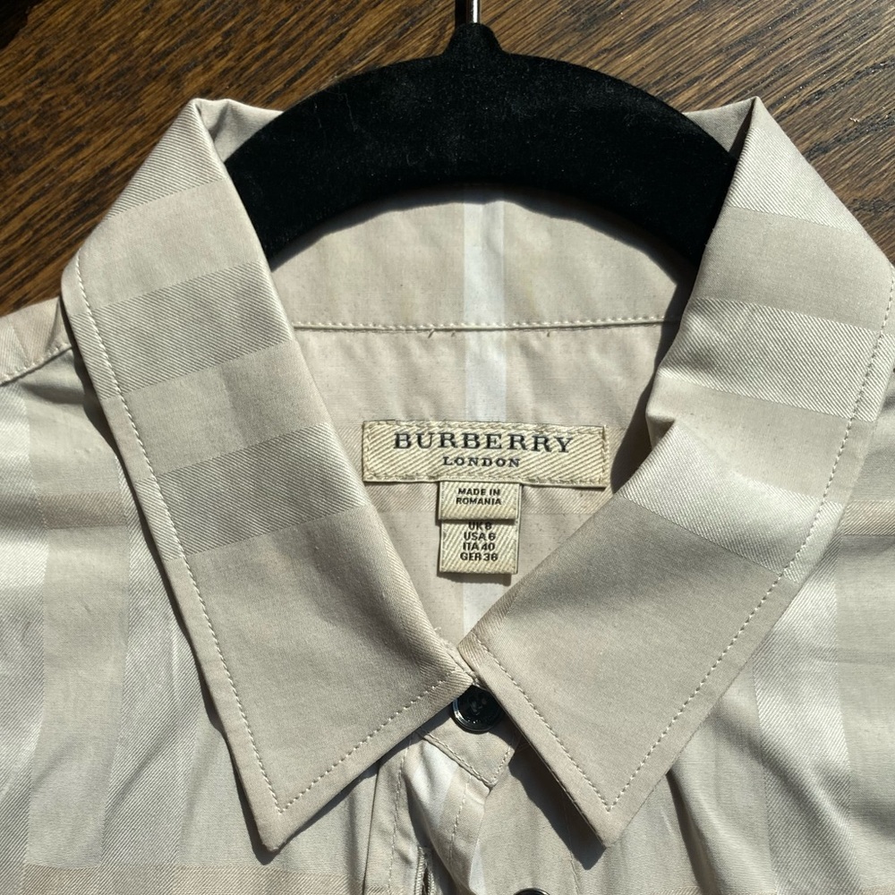 Burberry London Women’s Neutral Beige Button Down